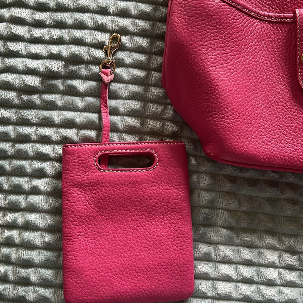 DOONEY & BOURKE Bag with Matching Accessories - Picture 15 of 16